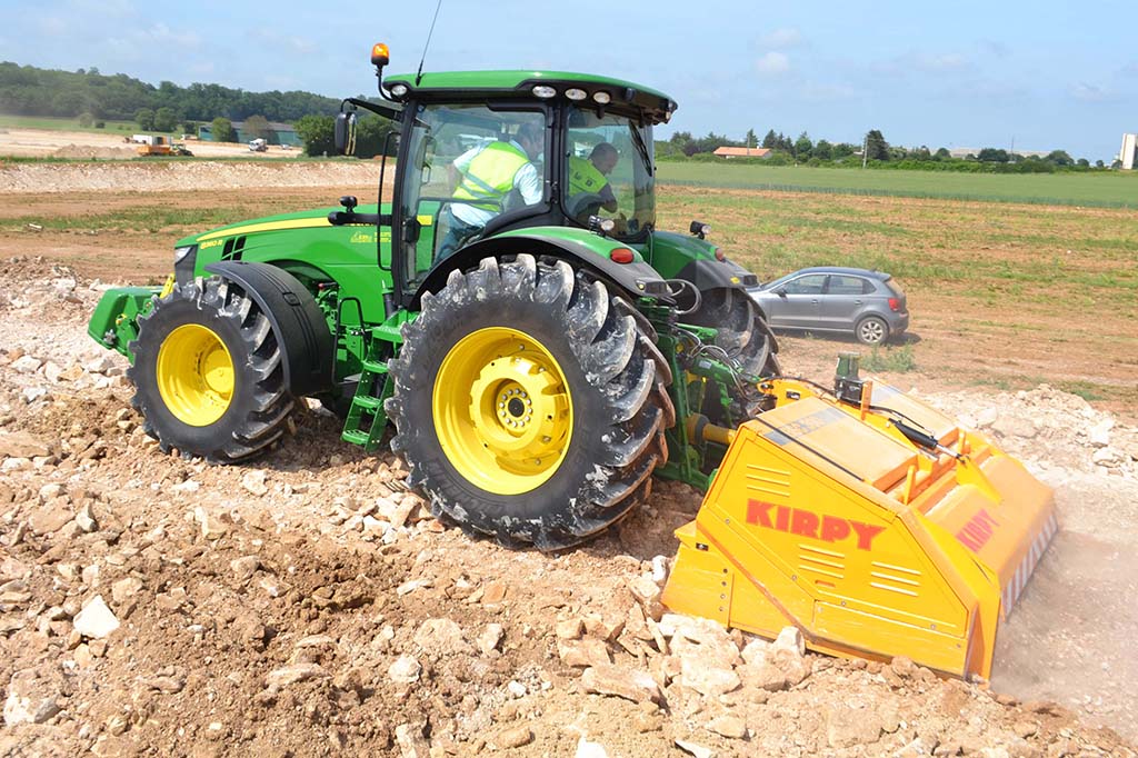 boyeur de pierre tracteur tractservice